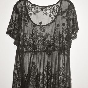 Torrid Lace Top Sz 1
